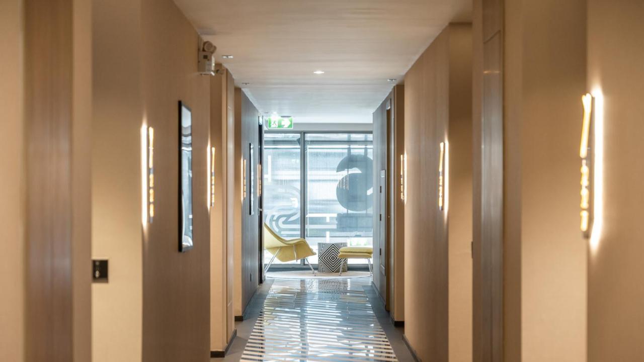Seekers Finders Rama IV Hotel Surestay Collection By BW Bangkok Bagian luar foto