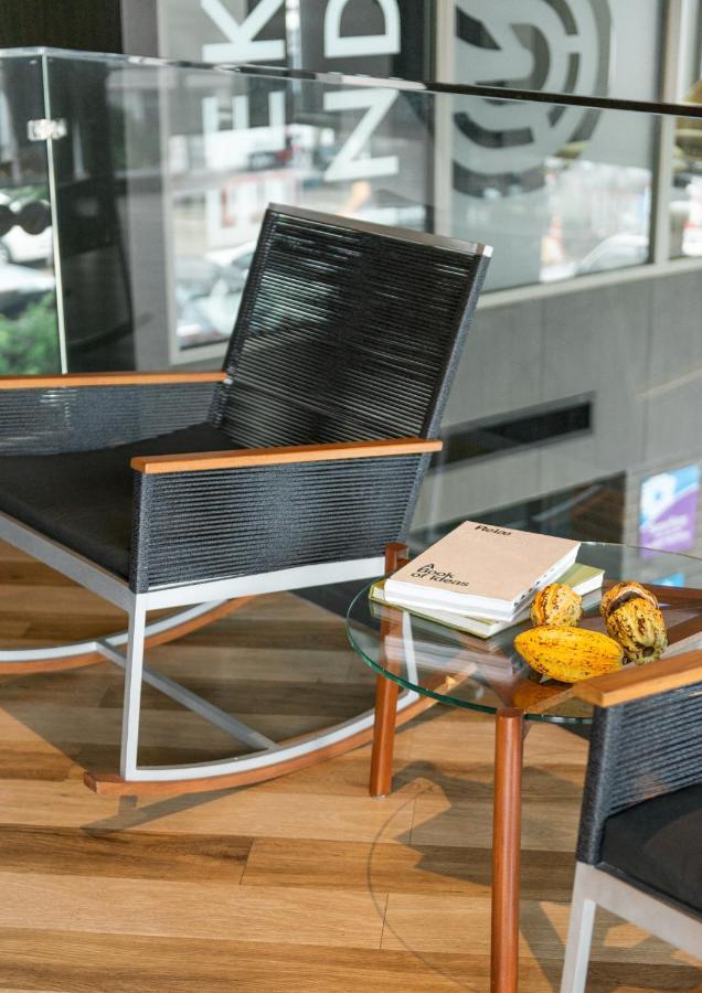 Seekers Finders Rama IV Hotel Surestay Collection By BW Bangkok Bagian luar foto
