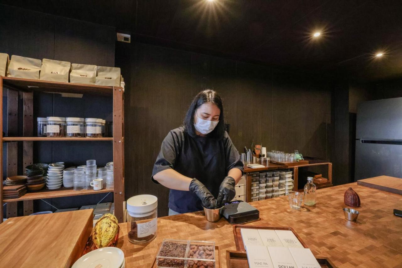 Seekers Finders Rama IV Hotel Surestay Collection By BW Bangkok Bagian luar foto