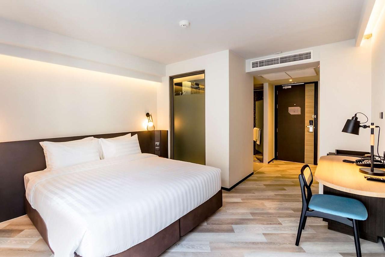 Seekers Finders Rama IV Hotel Surestay Collection By BW Bangkok Bagian luar foto