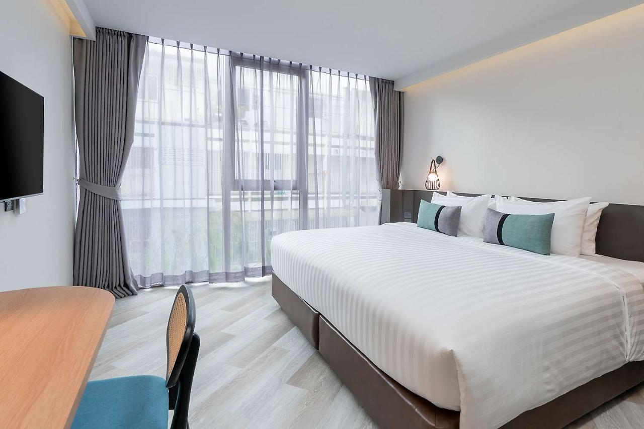 Seekers Finders Rama IV Hotel Surestay Collection By BW Bangkok Bagian luar foto