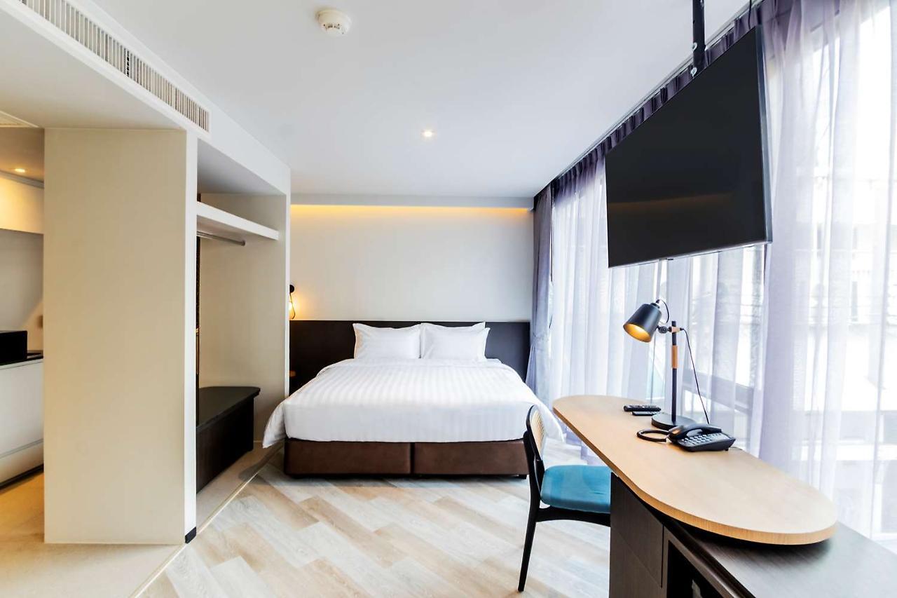 Seekers Finders Rama IV Hotel Surestay Collection By BW Bangkok Bagian luar foto
