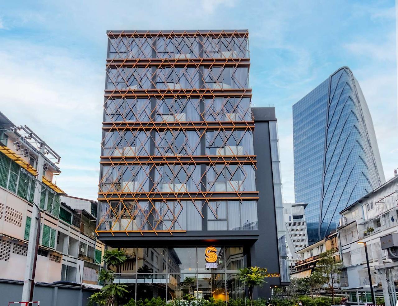 Seekers Finders Rama IV Hotel Surestay Collection By BW Bangkok Bagian luar foto